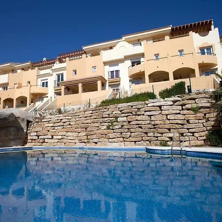 Almenara Apartmán *